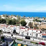 Sea Views - Pool - Location - Free Parking Апартаменты Адехе