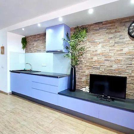 Sea Views - Pool - Location - Free Parking