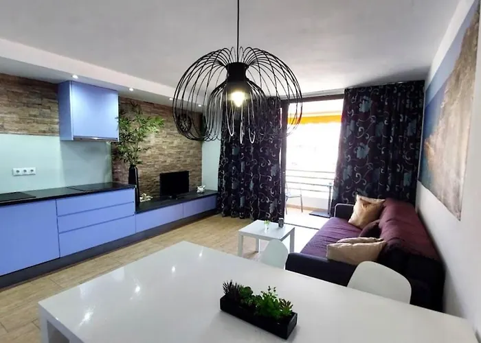 Apartment Sea Views - Pool - Location - Free Parking *